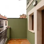 Center León