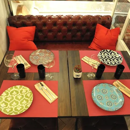 Le Petit Guest house 2*