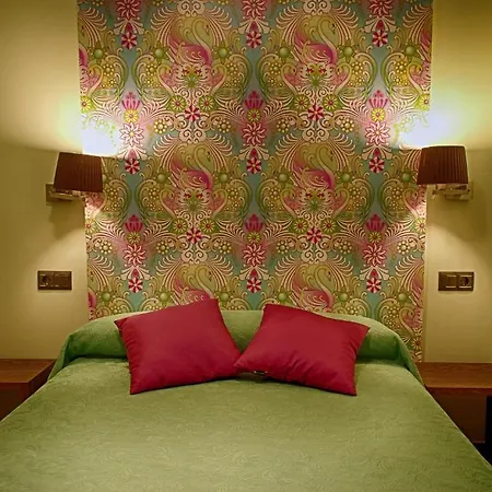 Le Petit Guest house