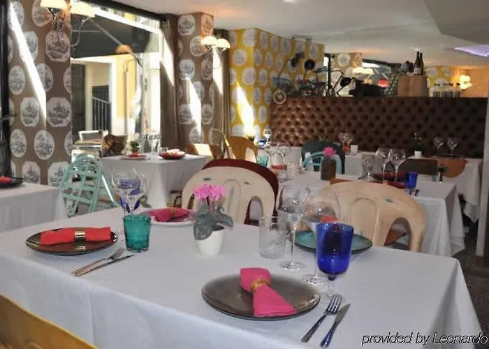 Center 게스트하우스 레온